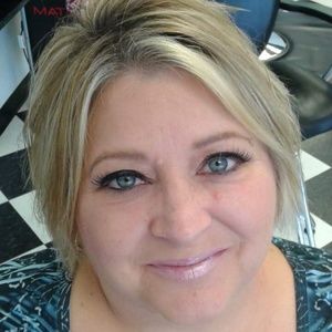 Meet your Posher, Connie